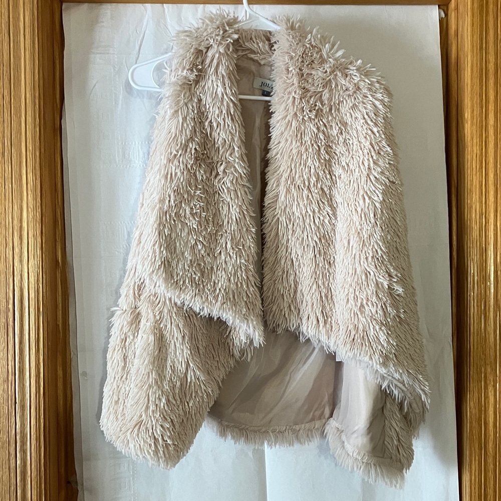 Jolt Boho Faux Fur Womans S Cascade Draped Cream Sleeveless Open Front Vest